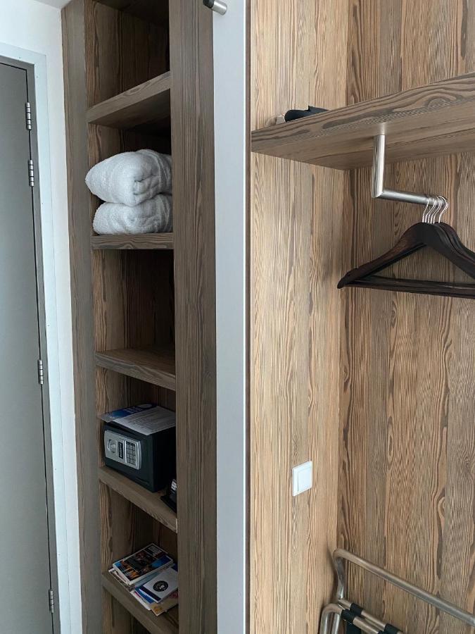 Black Jack Suites אמסטרדם מראה חיצוני תמונה